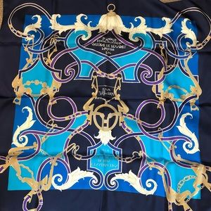 BRAND NEW HERMÈS SCARF NEVER WORN